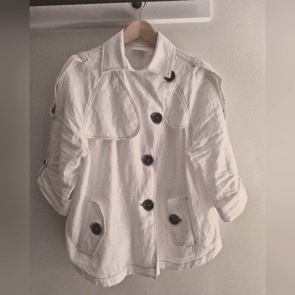 Stylish White Chicos Size 2 Button-Up Jacket